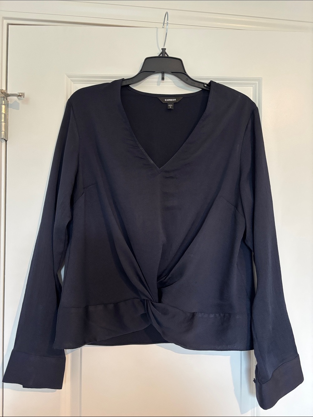 Express Black V-Neck Twist Hem Long Sleeve Blouse